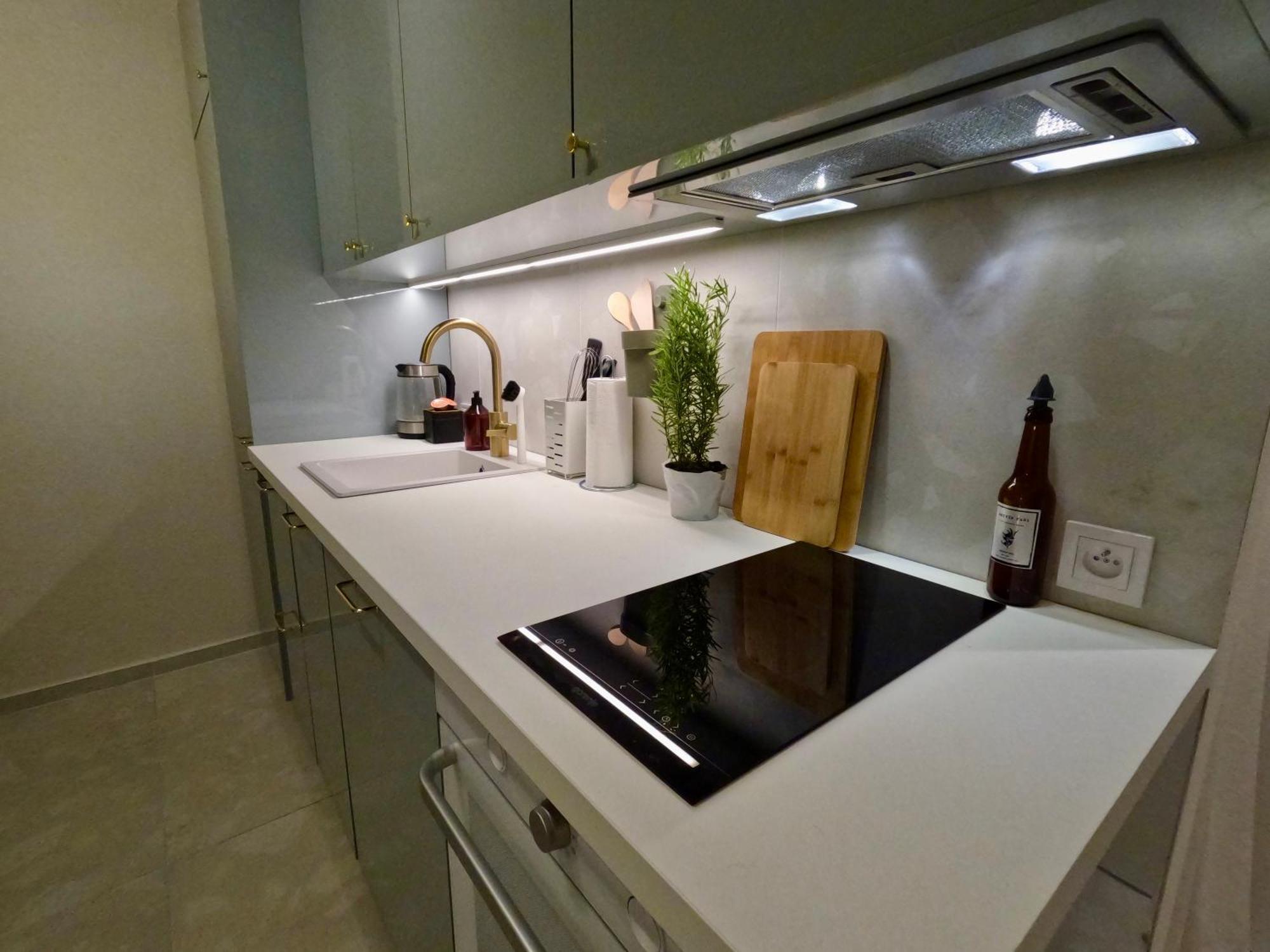 Urban Retreat I Modern Boho Apartments In Lovely Letna District - 10 Minutes From Old Town Prag Eksteriør billede