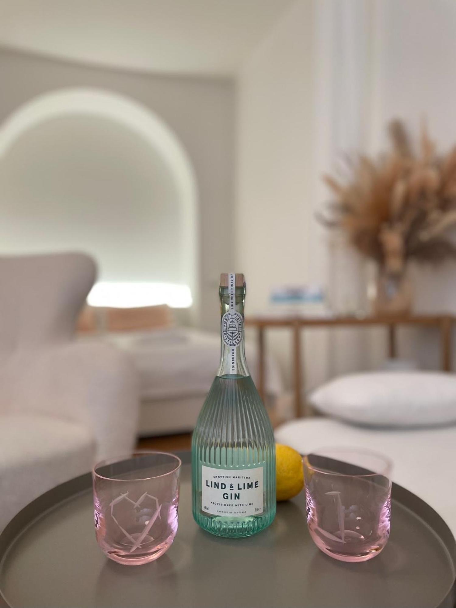 Urban Retreat I Modern Boho Apartments In Lovely Letna District - 10 Minutes From Old Town Prag Eksteriør billede