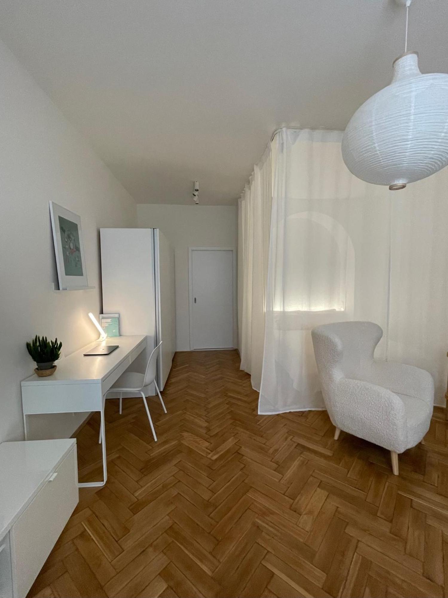 Urban Retreat I Modern Boho Apartments In Lovely Letna District - 10 Minutes From Old Town Prag Eksteriør billede