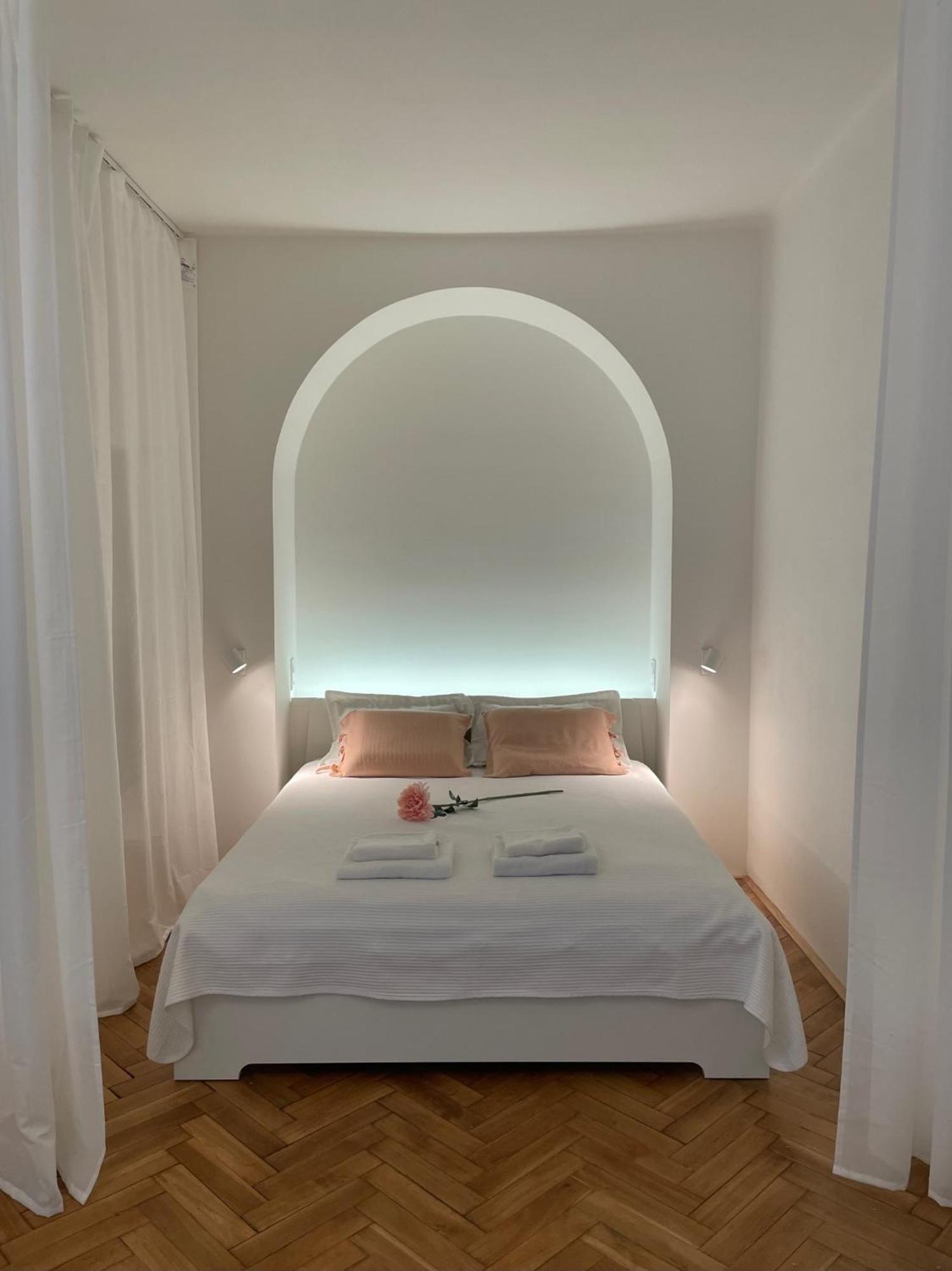 Urban Retreat I Modern Boho Apartments In Lovely Letna District - 10 Minutes From Old Town Prag Eksteriør billede
