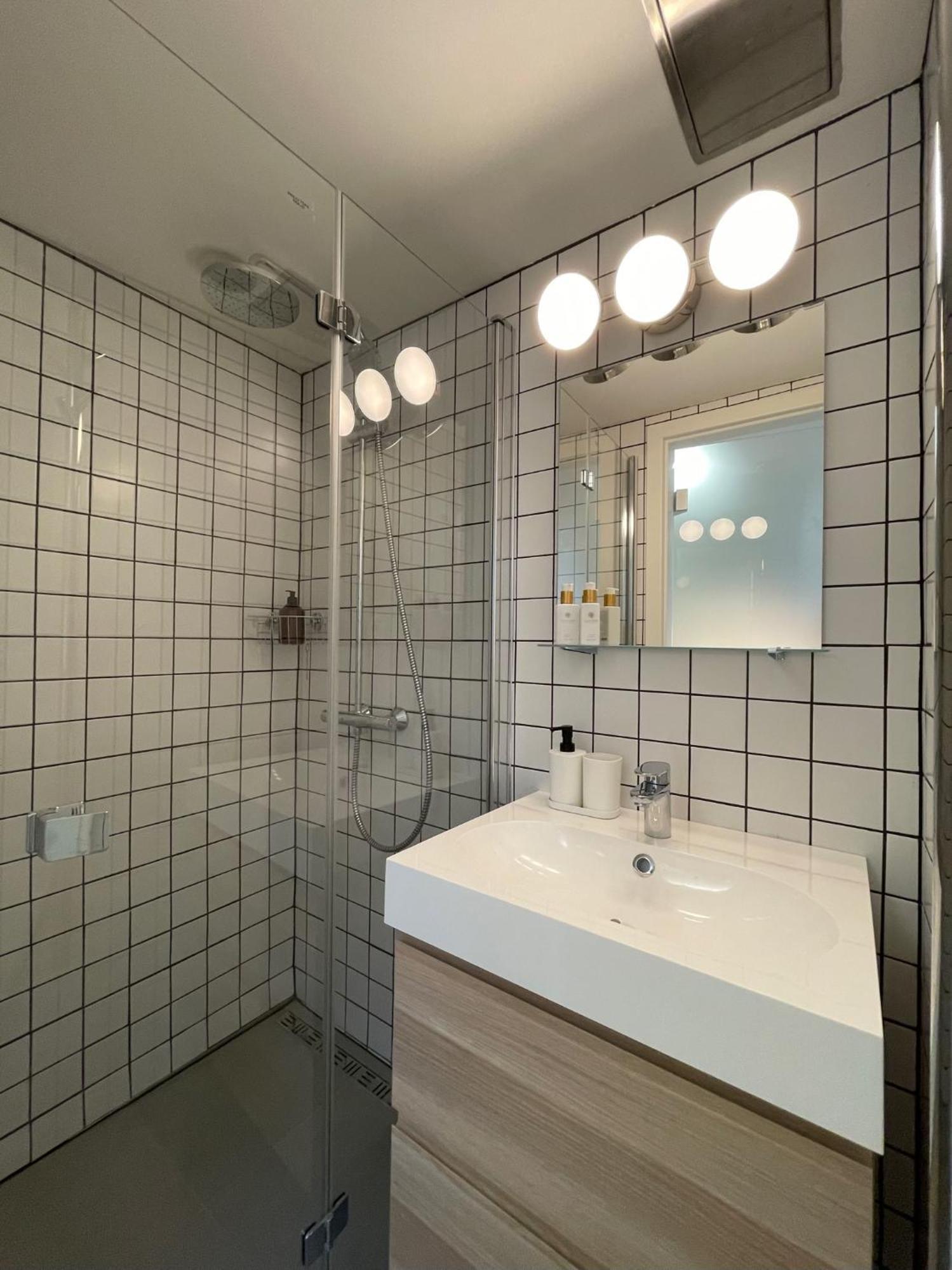 Urban Retreat I Modern Boho Apartments In Lovely Letna District - 10 Minutes From Old Town Prag Eksteriør billede